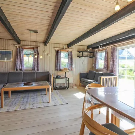 Arita - 250m From The Sea By Interhome *